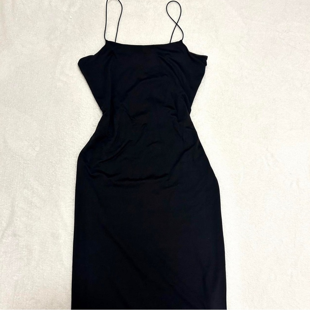 bodycon midi black dress with straps | like new